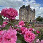 Photo-Mairie-de-Bellegarde_Donjon-vue-roseraie1